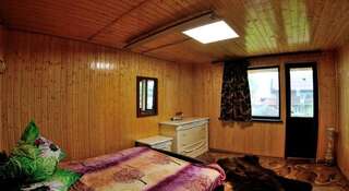 Гостиница Kamchatskiy Stil Hostel Елизово Одноместный номер с общей ванной комнатой-1